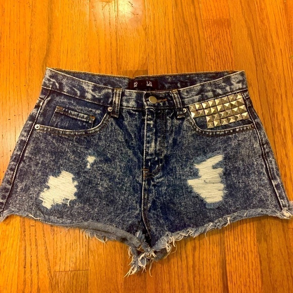 Forever 21  bling distressed jean shorts, size 27 - Picture 1 of 6